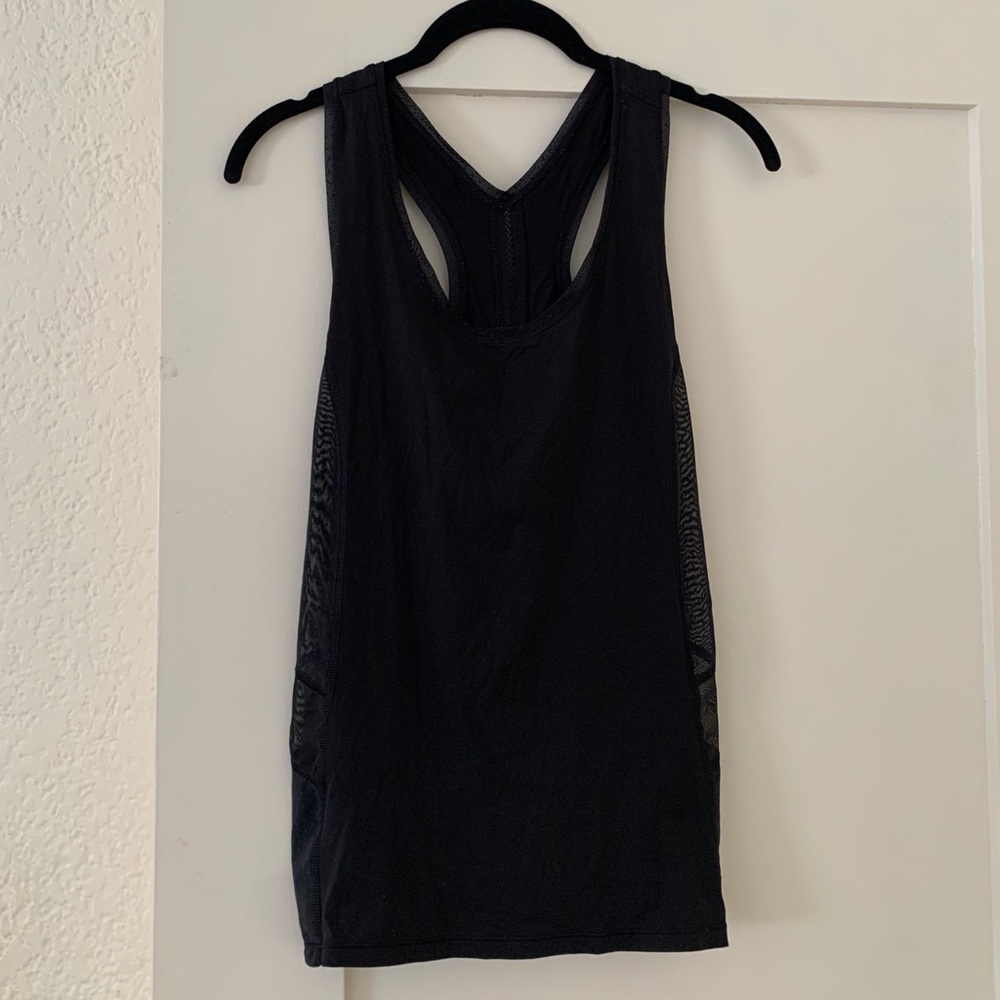 Black lululemon workout tank